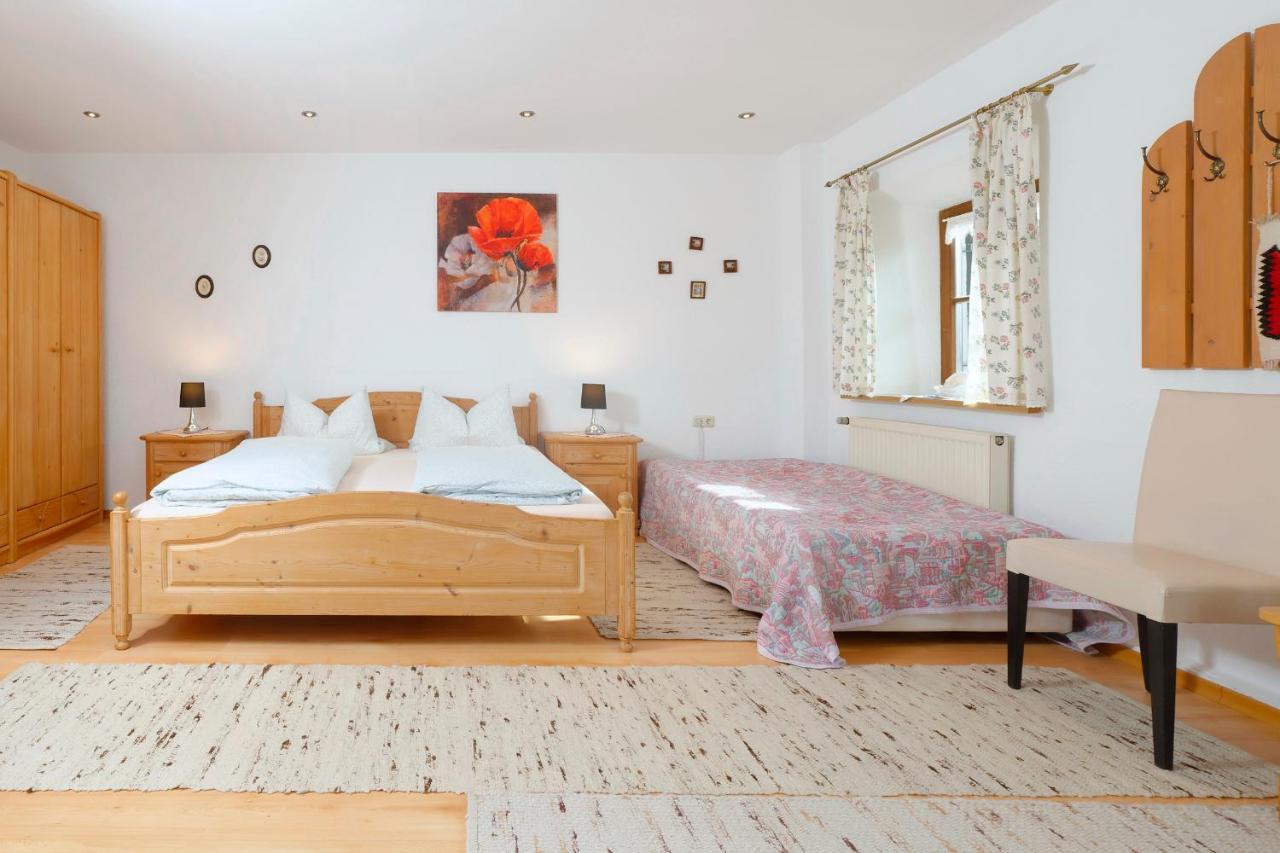 Gaestehaus Koyerbauer Boardinghouse Aschau im Chiemgau Eksteriør bilde