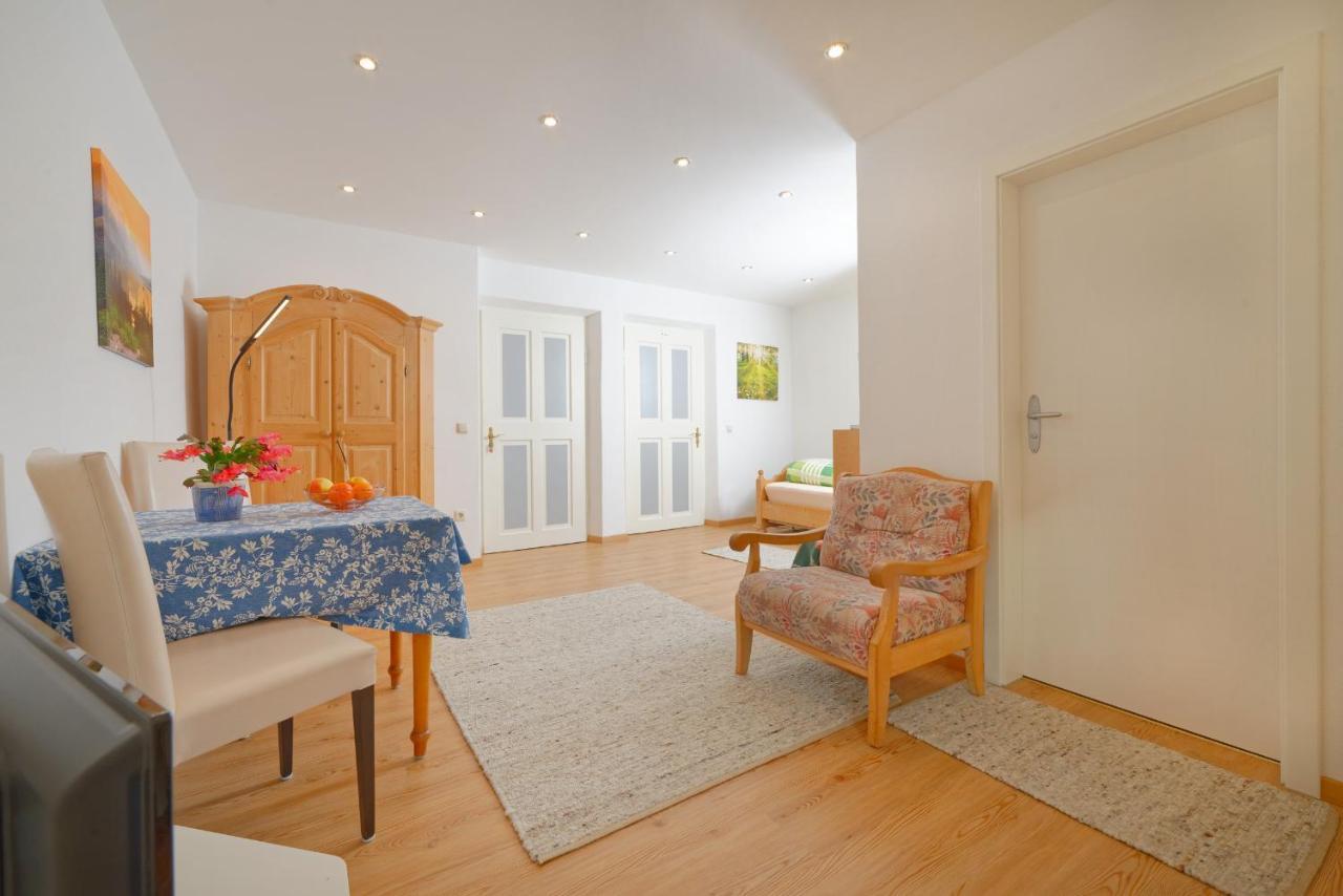 Gaestehaus Koyerbauer Boardinghouse Aschau im Chiemgau Eksteriør bilde
