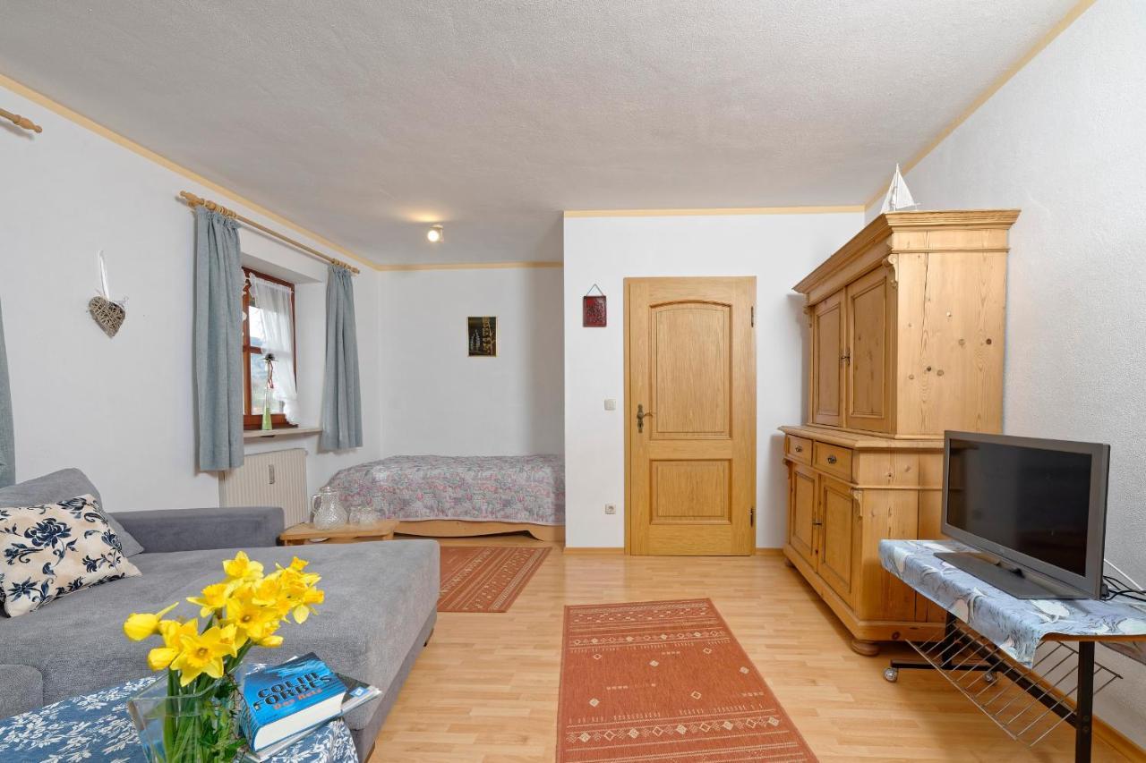 Gaestehaus Koyerbauer Boardinghouse Aschau im Chiemgau Eksteriør bilde
